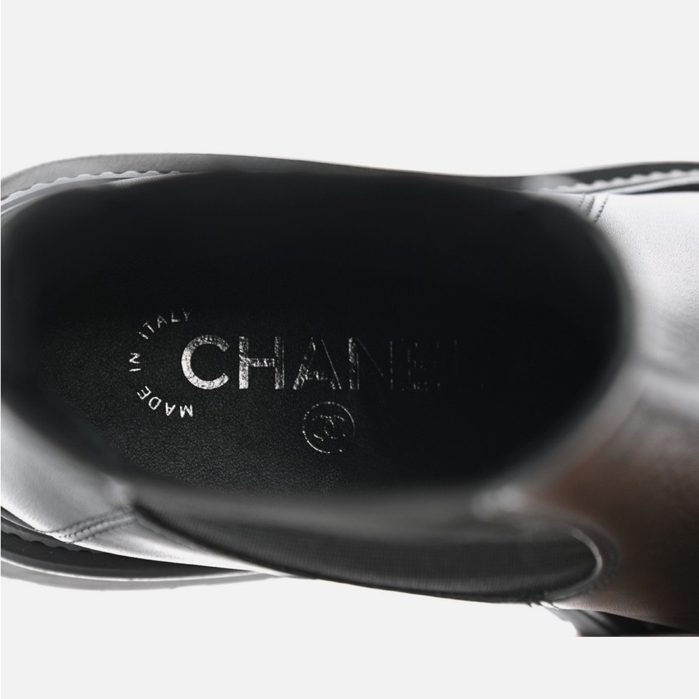 CHANEL Black Ankle Chealsea Boots - Picture 3 of 7